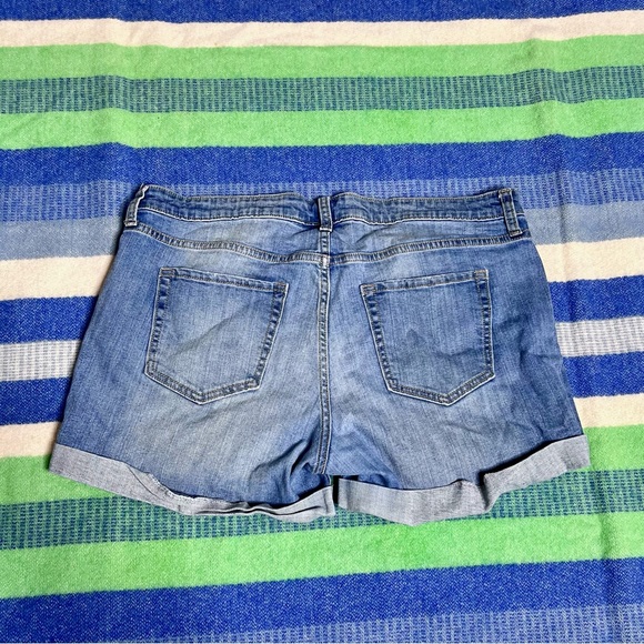 GAP Sexy Boyfriend Short Good Condition Sz 14 - Picture 3 of 3